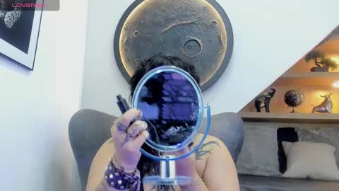 Mia online show from March 2026 01:06:01 PM