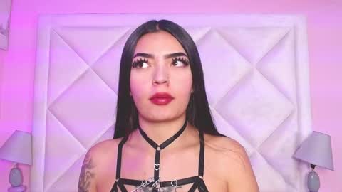 Alexandra online show from October 2025 12:04:02 PM