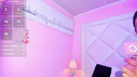 Snapshot of miaasmiith_ chatting on April 2026 10:00:01 AM Alexandra online show from April 2026 10:00:01 AM