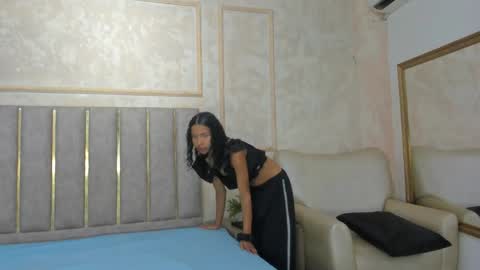 Miaasummer online show from April 2026 11:20:01 AM