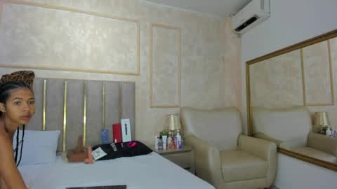 Miaasummer online show from May 2026 11:26:02 AM