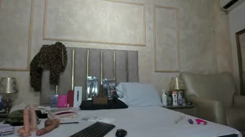 Miaasummer online show from June 2026 11:42:02 AM