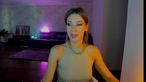Snapshot of miababy14 chatting on June 2026 04:22:01 AM Mia online show from June 2026 04:22:01 AM