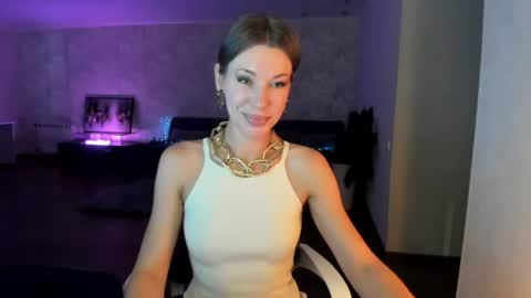 Snapshot of miababy14 chatting on August 2026 04:23:02 AM Mia online show from August 2026 04:23:02 AM