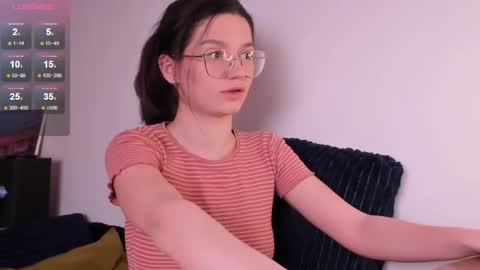 mia online show from April 2026 09:28:02 PM