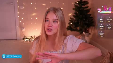 miablueye online show from December 2025 01:38:02 PM