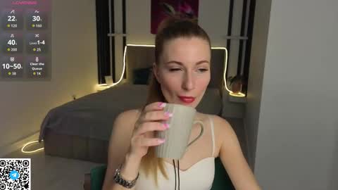 Snapshot of miacarver chatting on September 2025 07:41:01 AM Mia online show from September 2025 07:41:01 AM