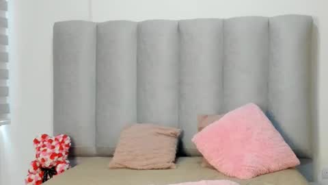 Snapshot of miacleark chatting on November 2025 08:00:01 PM miacleark online show from November 2025 08:00:01 PM