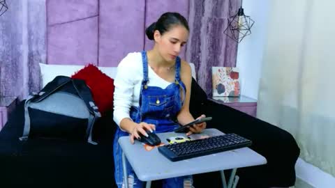 MiaCours online show from May 2026 02:11:01 PM