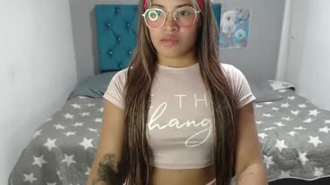 miacumgirl online show from April 2026 06:25:01 PM