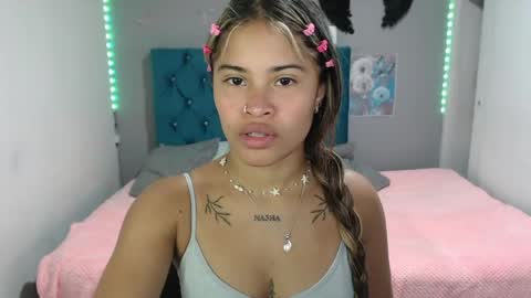 Snapshot of miacumgirl chatting on June 2026 12:29:01 PM miacumgirl online show from June 2026 12:29:01 PM