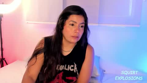 IG Yojanagomez  online show from December 2025 12:36:02 PM