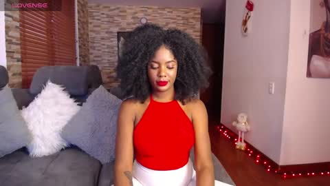 Snapshot of miaderail chatting on January 2025 10:55:02 PM Sofi online show from January 2025 10:55:02 PM