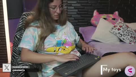 Snapshot of miadimota chatting on February 2025 05:34:02 AM Mia online show from February 2025 05:34:02 AM