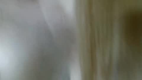 Snapshot of miafoxisja chatting on October 2025 02:24:01 AM MiaFoxisJa online show from October 2025 02:24:01 AM