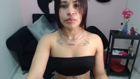 Snapshot of miafuckpussyhard chatting on December 2025 12:21:02 PM miafuckpussyhard online show from December 2025 12:21:02 PM