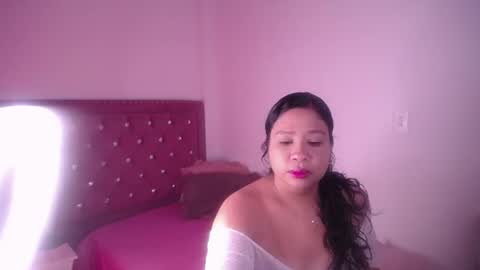 mia online show from June 2026 03:16:02 AM