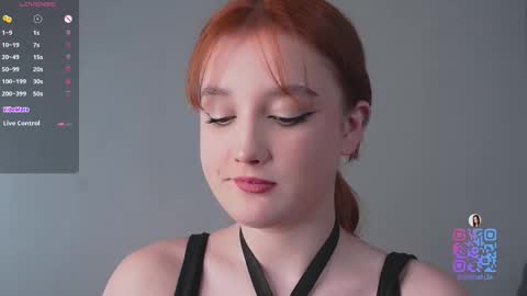 Mia online show from December 2025 01:20:02 PM