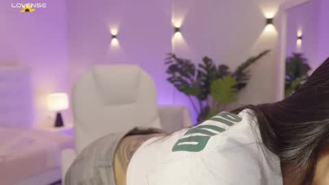 Mia Gomez online show from September 2025 01:04:01 PM