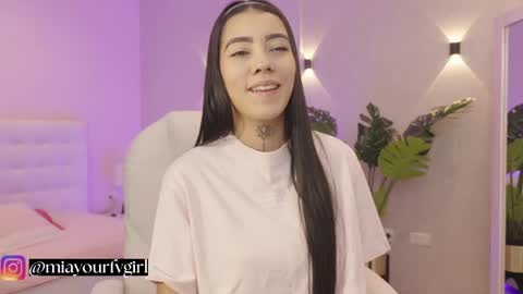 Mia Gomez online show from September 2025 01:05:02 PM