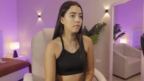 Mia Gomez online show from November 2025 02:06:01 PM