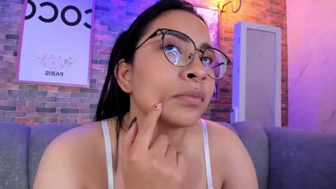 Snapshot of miah_b chatting on February 2025 09:22:02 AM miah online show from February 2025 09:22:02 AM