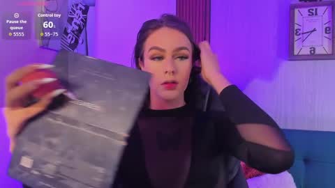 Mia Connor online show from September 2025 08:23:01 PM