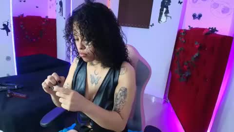 MIA VELEZ online show from September 2025 02:34:02 AM