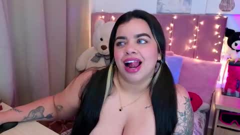 Snapshot of miahjoness chatting on November 2025 01:16:01 AM Miah Joness online show from November 2025 01:16:01 AM