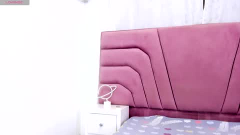 miajhonsonx online show from October 2025 12:42:02 PM