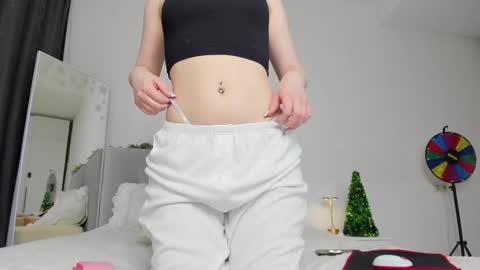 milanaaaa online show from January 2026 04:21:02 PM