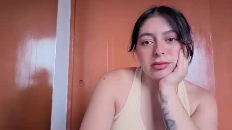 Snapshot of miakimky chatting on October 2025 05:50:02 PM miakimky online show from October 2025 05:50:02 PM