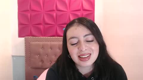 Snapshot of miakimky chatting on November 2025 04:31:02 PM miakimky online show from November 2025 04:31:02 PM