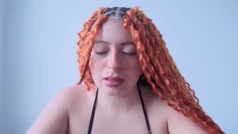 miakimky online show from December 2025 12:24:02 PM