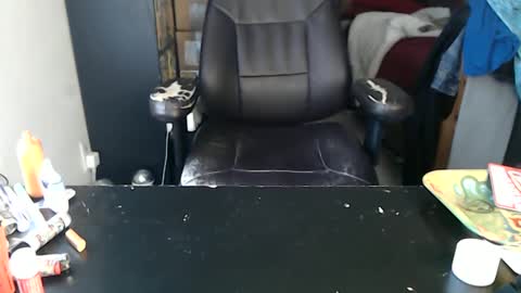 Snapshot of miaking chatting on October 2025 05:54:02 PM Mark online show from October 2025 05:54:02 PM