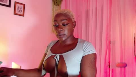 Snapshot of miaknox chatting on February 2025 09:25:02 AM Mia online show from February 2025 09:25:02 AM