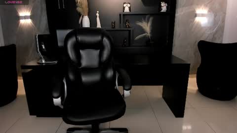 Call me Mia  online show from June 2026 07:27:02 PM
