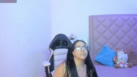 Snapshot of mialujan_ chatting on October 2025 03:26:02 AM Mia online show from October 2025 03:26:02 AM