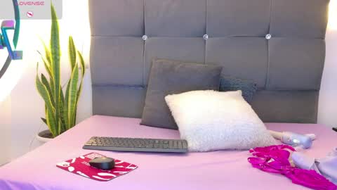 MIA online show from May 2026 01:38:01 PM