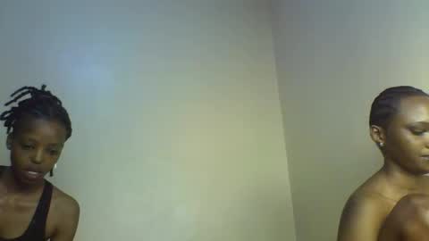 Snapshot of miami_muffin chatting on November 2025 09:59:01 PM Muffin online show from November 2025 09:59:01 PM