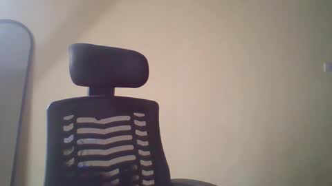 Muffin online show from March 2026 01:53:02 AM