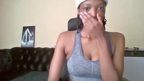 Muffin online show from May 2026 11:24:02 PM