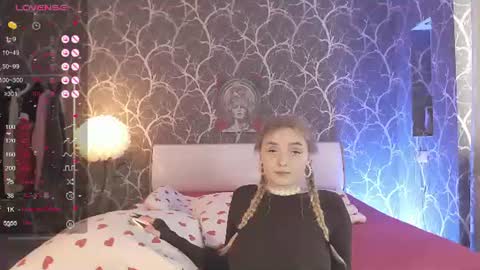 Mia online show from June 2026 11:41:02 AM