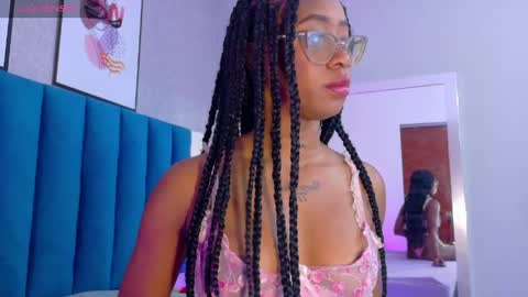 Mia  online show from April 2026 12:36:01 PM