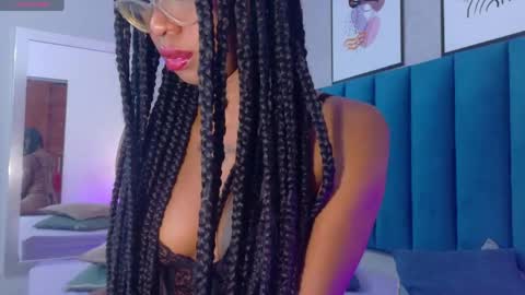 Mia  online show from May 2026 12:21:01 PM