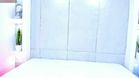 Snapshot of miamistrex chatting on September 2025 04:38:02 AM Mia Mistrex online show from September 2025 04:38:02 AM