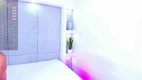 Snapshot of miamistrex chatting on September 2025 04:51:02 AM Mia Mistrex online show from September 2025 04:51:02 AM