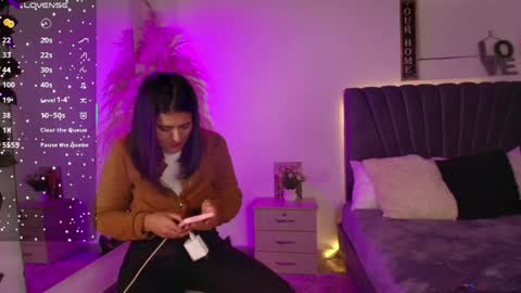 Snapshot of miaoconell chatting on April 2026 08:17:02 PM miaoconell online show from April 2026 08:17:02 PM