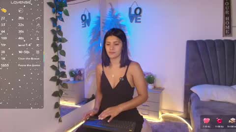 Snapshot of miaoconell chatting on May 2026 01:37:02 PM miaoconell online show from May 2026 01:37:02 PM