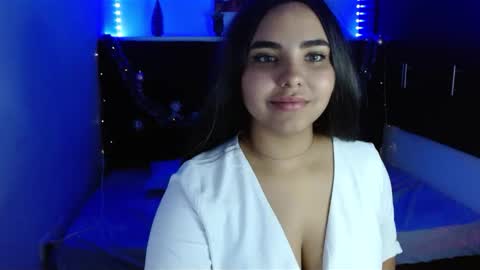 Snapshot of miapeyton chatting on December 2024 05:31:01 PM Mia Peyton online show from December 2024 05:31:01 PM